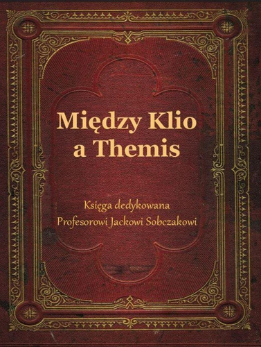 Między Klio a Themis