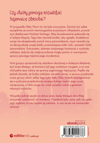 Riley Thorn i trup w garderobie